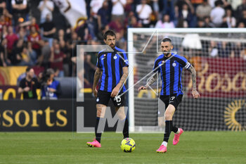 2023-05-06 - Marcelo Brozovic of F.C. Inter during the 34th day of the Serie A Championship between A.S. Roma vs F.C. Inter on May 6, 2023 at the Stadio Olimpico in Rome, Italy. - AS ROMA VS INTER - FC INTERNAZIONALE - ITALIAN SERIE A - SOCCER