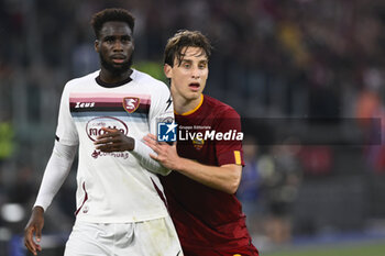 2023-05-22 - Boulaye Dia of U.S. Salernitana 1919 and Edoardo Bove of A.S. Roma during the 36th day of the Serie A Championship between A.S. Roma vs U.S. Salernitana 1919 on May 22, 2023 at the Stadio Olimpico in Rome, Italy. - AS ROMA VS US SALERNITANA - ITALIAN SERIE A - SOCCER