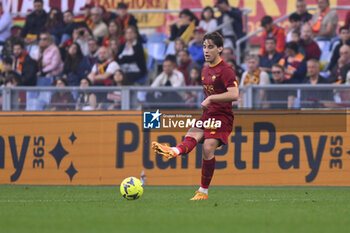 2023-05-22 - Edoardo Bove of A.S. Roma during the 36th day of the Serie A Championship between A.S. Roma vs U.S. Salernitana 1919 on May 22, 2023 at the Stadio Olimpico in Rome, Italy. - AS ROMA VS US SALERNITANA - ITALIAN SERIE A - SOCCER