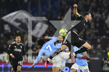 2023-04-08 - Felipe Anderson of S.S. LAZIO and Federico Gatti of Juventus F.C. during the 29th day of the Serie A Championship between S.S. Lazio vs Juventus F.C. on April 8, 2023 at the Stadio Olimpico in Rome, Italy. - SS LAZIO VS JUVENTUS FC - ITALIAN SERIE A - SOCCER