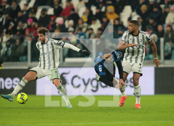 22/01/2023 - Bremer of Juventus Fc and Luis Muriel of Atalanta Bc  during the Italian Serie A, football match between Juventus Fc and Atalanta Bc on January 22, 2023 at Allianz Stadium, Turin Italy. Photo Nderim Kaceli - JUVENTUS FC VS ATALANTA BC - SERIE A - CALCIO
