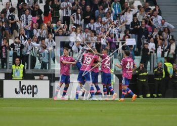 2023-05-03 - Dusan Vlahovic of Juventus celebrating with team mates after a goal during the Italian Serie A, football match between Juventus Fc and Us Lecce, on 03 May 2023 at Allianz stadium, Turin Italy. Photo Nderim Kaceli - JUVENTUS FC VS US LECCE - ITALIAN SERIE A - SOCCER