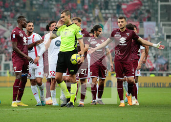 2023-05-07 - Torino Fc player complaining with referee for a penalty kick during the Italian Serie A, football match between Torino Fc and Ac Monza on 07 of May at Stadio Olimpico Grande Torino, Turin, Italy. Photo Nderim Kaceli - TORINO FC VS AC MONZA - ITALIAN SERIE A - SOCCER