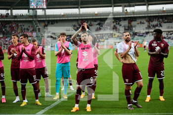 2023-05-07 - Antonio Sanabria of Torino FC and tema mates creating the fans during the Italian Serie A, football match between Torino Fc and Ac Monza on 07 of May at Stadio Olimpico Grande Torino, Turin, Italy. Photo Nderim Kaceli - TORINO FC VS AC MONZA - ITALIAN SERIE A - SOCCER
