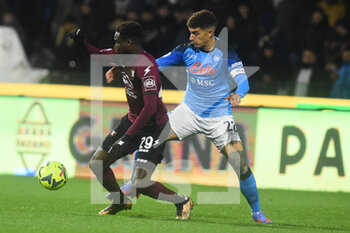 2023-01-21 - Boulaye Dia of US Salernitana  competes for the ball with Giovanni Di Lorenzo of SSC Napoli   during the Serie A match between US Salernitana 1919 v SSC Napoli at Arechi  Stadium  - US SALERNITANA VS SSN NAPOLI - ITALIAN SERIE A - SOCCER