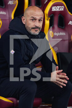 2023-01-15 - Vincenzo Italiano head coach of Fiorentina looks on during the Italian championship Serie A football match between AS Roma and ACF Fiorentina on January 15, 2023 at Stadio Olimpico in Rome, Italy - FOOTBALL - ITALIAN CHAMP - AS ROMA V FIORENTINA - ITALIAN SERIE A - SOCCER