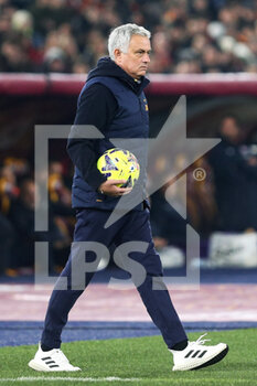 2023-01-15 - Jose' Mourinho head coach of Roma during the Italian championship Serie A football match between AS Roma and ACF Fiorentina on January 15, 2023 at Stadio Olimpico in Rome, Italy - FOOTBALL - ITALIAN CHAMP - AS ROMA V FIORENTINA - ITALIAN SERIE A - SOCCER