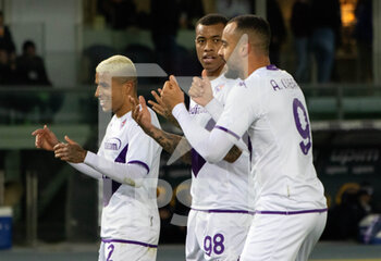 2023-02-27 - Fiorentina Arthur Cabral Celebrate his goal with Igor and Dodo - HELLAS VERONA FC VS ACF FIORENTINA - ITALIAN SERIE A - SOCCER
