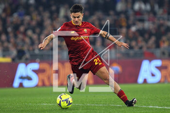 2023-03-05 - Paulo Dybala of Roma in action during the Italian championship Serie A football match between AS Roma and Juventus FC on March 5, 2023 at Stadio Olimpico in Rome, Italy - FOOTBALL - ITALIAN CHAMP - ROMA V JUVENTUS - ITALIAN SERIE A - SOCCER