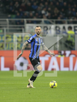 2023-03-19 - Marcelo Brozovic of FC Internazionale during the Italian Serie A football match between Fc Internazionale and Juventus Fc, on 19 March 2023 at Stadio Giuseppe Meazza, San Siro, Milan, Italy. Photo Nderim Kaceli - INTER - FC INTERNAZIONALE VS JUVENTUS FC - ITALIAN SERIE A - SOCCER