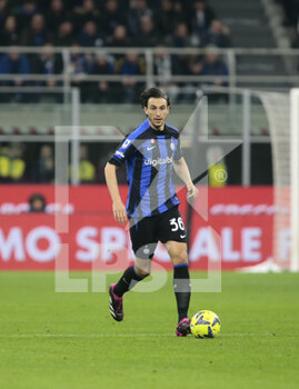 2023-03-19 - Matteo Darmian of FC Internazionale during the Italian Serie A football match between Fc Internazionale and Juventus Fc, on 19 March 2023 at Stadio Giuseppe Meazza, San Siro, Milan, Italy. Photo Nderim Kaceli - INTER - FC INTERNAZIONALE VS JUVENTUS FC - ITALIAN SERIE A - SOCCER