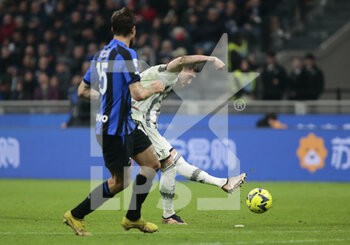 2023-03-19 - Dusan Vlahovic of Juventus during the Italian Serie A football match between Fc Internazionale and Juventus Fc, on 19 March 2023 at Stadio Giuseppe Meazza, San Siro, Milan, Italy. Photo Nderim Kaceli - INTER - FC INTERNAZIONALE VS JUVENTUS FC - ITALIAN SERIE A - SOCCER