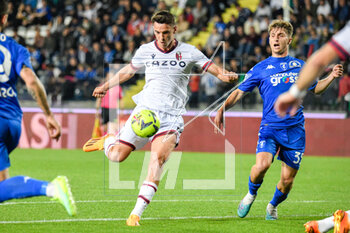 2023-05-04 - Bologna's Andrea Cambiaso shots on goal - EMPOLI FC VS BOLOGNA FC - ITALIAN SERIE A - SOCCER