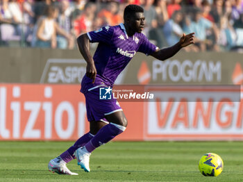 2023-05-27 - Duncan Alfred Fiorentina carries the ball - ACF FIORENTINA VS AS ROMA - ITALIAN SERIE A - SOCCER