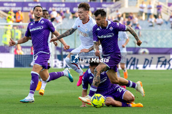 2023-05-27 - Lorenzo Venuti Fiorentina carries the ball - ACF FIORENTINA VS AS ROMA - ITALIAN SERIE A - SOCCER