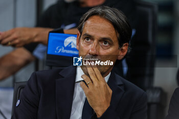 2023-08-19 - Simone Inzaghi Head Coach of FC Internazionale looks on during Serie A 2023/24 football match between FC Internazionale and AC Monza at Giuseppe Meazza Stadium, Milan, Italy on August 19, 2023 - INTER - FC INTERNAZIONALE VS AC MONZA - ITALIAN SERIE A - SOCCER