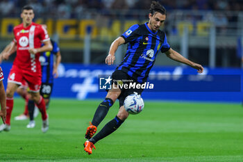 2023-08-19 - Matteo Darmian of FC Internazionale seen in action during Serie A 2023/24 football match between FC Internazionale and AC Monza at Giuseppe Meazza Stadium, Milan, Italy on August 19, 2023 - INTER - FC INTERNAZIONALE VS AC MONZA - ITALIAN SERIE A - SOCCER