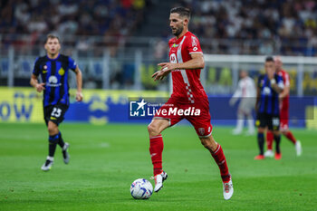 2023-08-19 - Roberto Gagliardini of AC Monza seen in action during Serie A 2023/24 football match between FC Internazionale and AC Monza at Giuseppe Meazza Stadium, Milan, Italy on August 19, 2023 - INTER - FC INTERNAZIONALE VS AC MONZA - ITALIAN SERIE A - SOCCER