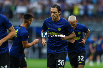 2023-08-19 - Matteo Darmian of FC Internazionale warms up during Serie A 2023/24 football match between FC Internazionale and AC Monza at Giuseppe Meazza Stadium, Milan, Italy on August 19, 2023 - INTER - FC INTERNAZIONALE VS AC MONZA - ITALIAN SERIE A - SOCCER