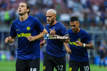 2023-08-19 - Federico Dimarco of FC Internazionale warms up during Serie A 2023/24 football match between FC Internazionale and AC Monza at Giuseppe Meazza Stadium, Milan, Italy on August 19, 2023 - INTER - FC INTERNAZIONALE VS AC MONZA - ITALIAN SERIE A - SOCCER