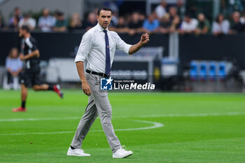 2023-08-19 - Raffaele Palladino Head Coach of AC Monza looks on during Serie A 2023/24 football match between FC Internazionale and AC Monza at Giuseppe Meazza Stadium, Milan, Italy on August 19, 2023 - INTER - FC INTERNAZIONALE VS AC MONZA - ITALIAN SERIE A - SOCCER