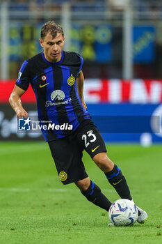 2023-08-19 - Nicolo Barella of FC Internazionale in action during Serie A 2023/24 football match between FC Internazionale and AC Monza at Giuseppe Meazza Stadium, Milan, Italy on August 19, 2023 - INTER - FC INTERNAZIONALE VS AC MONZA - ITALIAN SERIE A - SOCCER