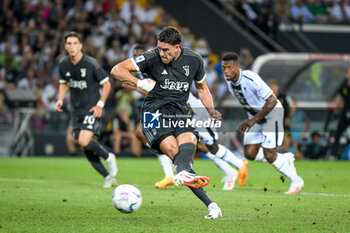 2023-08-20 - Juventus's Dusan Vlahovic scores a goal on penalty kick - UDINESE CALCIO VS JUVENTUS FC - ITALIAN SERIE A - SOCCER