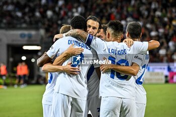 2023-08-28 - Denzel Dumfries of Inter FC, Esultanza, Joy After scoring goal, - CAGLIARI CALCIO VS INTER - FC INTERNAZIONALE - ITALIAN SERIE A - SOCCER