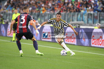 2023-08-27 - Andrea Cambiato (Juventus FC) vs Stefan Posch (Bologna FC) - JUVENTUS FC VS BOLOGNA FC - ITALIAN SERIE A - SOCCER