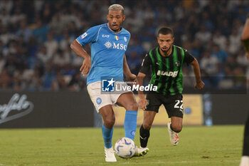 2023-08-27 - Juan Jesus of SSC Napoli competes for the ball with Jeremy Toljan of U.S. Sassuolo during Serie A between SSC Napoli vs US Sassuolo at Diego Armando Maradona Stadium - SSC NAPOLI VS US SASSUOLO - ITALIAN SERIE A - SOCCER