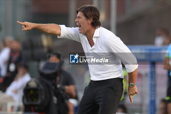 2023-08-28 - Andrea Sottil coach of Udinese Calcio gesticulates during Serie A between US Salernitana 1919 vs Udinese Calcio at Arechi Stadium - US SALERNITANA VS UDINESE CALCIO - ITALIAN SERIE A - SOCCER