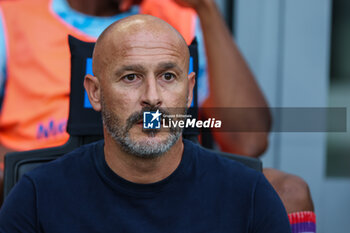2023-09-03 - Vincenzo Italiano Head Coach of ACF Fiorentina during Serie A 2023/24 football match between FC Internazionale and ACF Fiorentina at Giuseppe Meazza Stadium, Milan, Italy on September 03, 2023 - INTER - FC INTERNAZIONALE VS ACF FIORENTINA - ITALIAN SERIE A - SOCCER