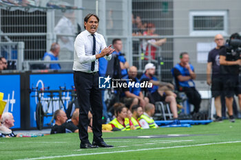 2023-09-03 - Simone Inzaghi Head Coach of FC Internazionale during Serie A 2023/24 football match between FC Internazionale and ACF Fiorentina at Giuseppe Meazza Stadium, Milan, Italy on September 03, 2023 - INTER - FC INTERNAZIONALE VS ACF FIORENTINA - ITALIAN SERIE A - SOCCER