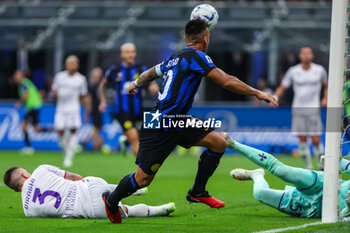 2023-09-03 - Lautaro Martinez of FC Internazionale seen in action during Serie A 2023/24 football match between FC Internazionale and ACF Fiorentina at Giuseppe Meazza Stadium, Milan, Italy on September 03, 2023 - INTER - FC INTERNAZIONALE VS ACF FIORENTINA - ITALIAN SERIE A - SOCCER