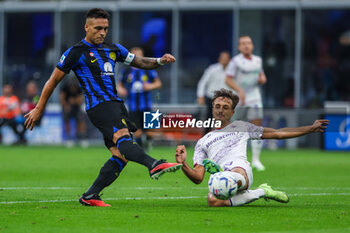 2023-09-03 - Lautaro Martinez of FC Internazionale scores a goal during Serie A 2023/24 football match between FC Internazionale and ACF Fiorentina at Giuseppe Meazza Stadium, Milan, Italy on September 03, 2023 - INTER - FC INTERNAZIONALE VS ACF FIORENTINA - ITALIAN SERIE A - SOCCER