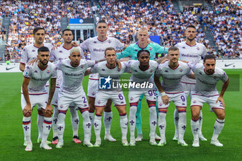 2023-09-03 - ACF Fiorentina players line up during Serie A 2023/24 football match between FC Internazionale and ACF Fiorentina at Giuseppe Meazza Stadium, Milan, Italy on September 03, 2023 - INTER - FC INTERNAZIONALE VS ACF FIORENTINA - ITALIAN SERIE A - SOCCER