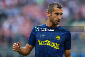 2023-09-03 - Henrikh Mkhitaryan of FC Internazionale warms up during Serie A 2023/24 football match between FC Internazionale and ACF Fiorentina at Giuseppe Meazza Stadium, Milan, Italy on September 03, 2023 - INTER - FC INTERNAZIONALE VS ACF FIORENTINA - ITALIAN SERIE A - SOCCER
