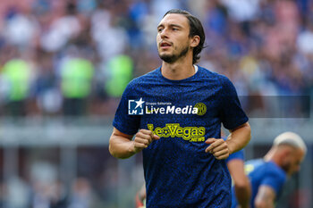 2023-09-03 - Matteo Darmian of FC Internazionale warms up during Serie A 2023/24 football match between FC Internazionale and ACF Fiorentina at Giuseppe Meazza Stadium, Milan, Italy on September 03, 2023 - INTER - FC INTERNAZIONALE VS ACF FIORENTINA - ITALIAN SERIE A - SOCCER