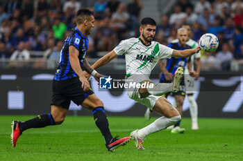 2023-09-27 - Martin Erlic of US Sassuolo seen in action during Serie A 2023/24 football match between FC Internazionale and US Sassuolo at Giuseppe Meazza Stadium, Milan, Italy on September 27, 2023 - INTER - FC INTERNAZIONALE VS US SASSUOLO - ITALIAN SERIE A - SOCCER