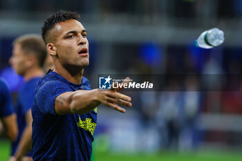 2023-09-27 - Lautaro Martinez of FC Internazionale looks on during Serie A 2023/24 football match between FC Internazionale and US Sassuolo at Giuseppe Meazza Stadium, Milan, Italy on September 27, 2023 - INTER - FC INTERNAZIONALE VS US SASSUOLO - ITALIAN SERIE A - SOCCER