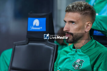 2023-09-27 - Samu Castillejo of US Sassuolo looks on during Serie A 2023/24 football match between FC Internazionale and US Sassuolo at Giuseppe Meazza Stadium, Milan, Italy on September 27, 2023 - INTER - FC INTERNAZIONALE VS US SASSUOLO - ITALIAN SERIE A - SOCCER