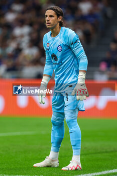 2023-09-27 - Yann Sommer of FC Internazionale seen in action during Serie A 2023/24 football match between FC Internazionale and US Sassuolo at Giuseppe Meazza Stadium, Milan, Italy on September 27, 2023 - INTER - FC INTERNAZIONALE VS US SASSUOLO - ITALIAN SERIE A - SOCCER