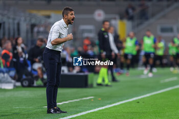 2023-09-27 - Alessio Dionisi Head Coach of US Sassuolo reacts during Serie A 2023/24 football match between FC Internazionale and US Sassuolo at Giuseppe Meazza Stadium, Milan, Italy on September 27, 2023 - INTER - FC INTERNAZIONALE VS US SASSUOLO - ITALIAN SERIE A - SOCCER