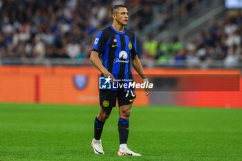 2023-09-27 - Alexis Sanchez of FC Internazionale looks on during Serie A 2023/24 football match between FC Internazionale and US Sassuolo at Giuseppe Meazza Stadium, Milan, Italy on September 27, 2023 - INTER - FC INTERNAZIONALE VS US SASSUOLO - ITALIAN SERIE A - SOCCER
