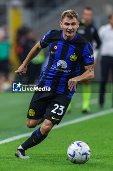 2023-09-27 - Nicolo Barella of FC Internazionale seen in action during Serie A 2023/24 football match between FC Internazionale and US Sassuolo at Giuseppe Meazza Stadium, Milan, Italy on September 27, 2023 - INTER - FC INTERNAZIONALE VS US SASSUOLO - ITALIAN SERIE A - SOCCER