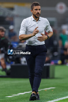 2023-09-27 - Alessio Dionisi Head Coach of US Sassuolo gestures during Serie A 2023/24 football match between FC Internazionale and US Sassuolo at Giuseppe Meazza Stadium, Milan, Italy on September 27, 2023 - INTER - FC INTERNAZIONALE VS US SASSUOLO - ITALIAN SERIE A - SOCCER