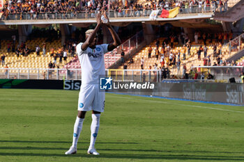 2023-09-30 - Victor Osimhen (SSC Napoli) applauds fans - US LECCE VS SSC NAPOLI - ITALIAN SERIE A - SOCCER