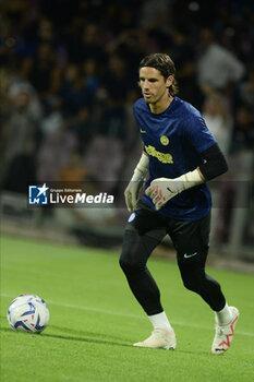 2023-09-30 - Yann Sommer of FC Internazionale in heating during Serie A between US Salernitana 1919 vs FC Internazionale at Arechi Stadium - US SALERNITANA VS INTER - FC INTERNAZIONALE - ITALIAN SERIE A - SOCCER