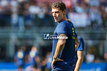 2023-10-07 - Benjamin Pavard of FC Internazionale looks on during Serie A 2023/24 football match between FC Internazionale and Bologna FC at Giuseppe Meazza Stadium, Milan, Italy on October 07, 2023 - INTER - FC INTERNAZIONALE VS BOLOGNA FC - ITALIAN SERIE A - SOCCER
