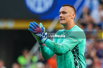 2023-10-07 - Lukasz Skorupski of Bologna FC gestures during Serie A 2023/24 football match between FC Internazionale and Bologna FC at Giuseppe Meazza Stadium, Milan, Italy on October 07, 2023 - INTER - FC INTERNAZIONALE VS BOLOGNA FC - ITALIAN SERIE A - SOCCER